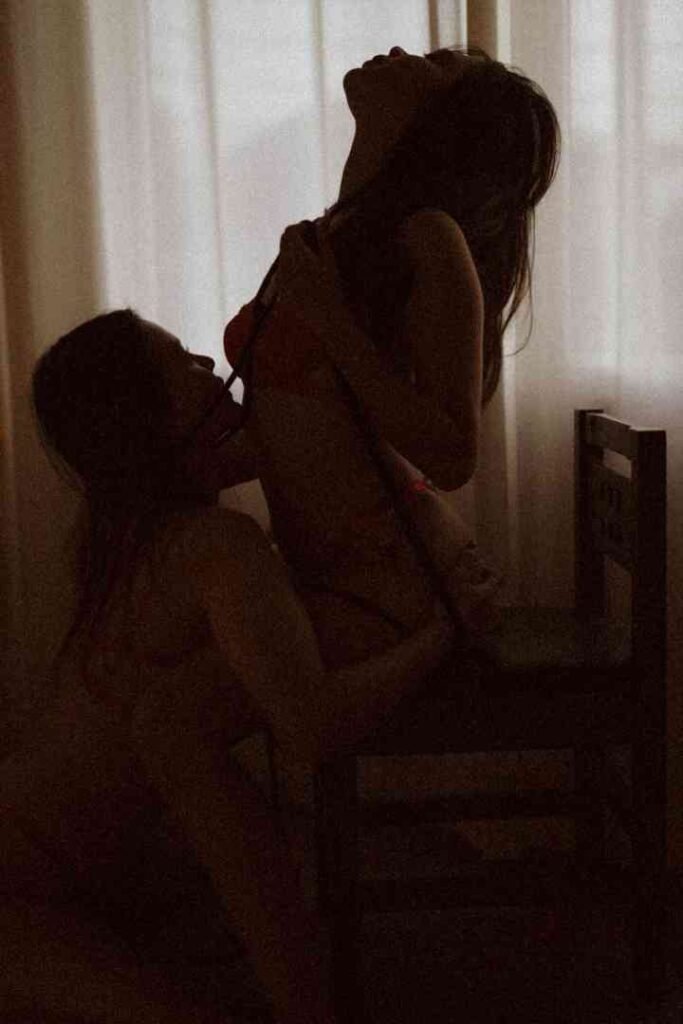 Viola and Cici in an intimate moment.